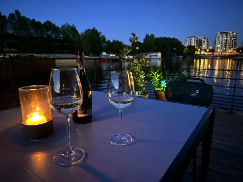 One of the kind Prague Houseboat Experience +BOAT, Prague (photo 5)