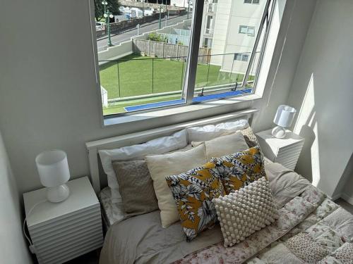 Immaculate 3 bd 2 bth apartment -Free Carpark & pool