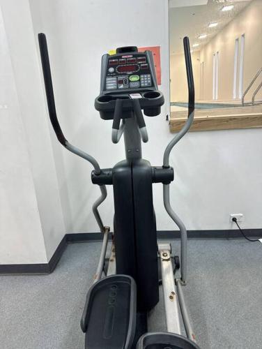 Immaculate 3 bd 2 bth apartment -Free Carpark & pool