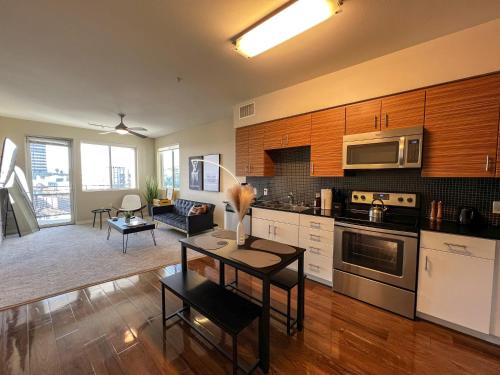 Beautiful Home in LA - Parking 10 Min To Cedars, Los Angeles (fotografie 8)