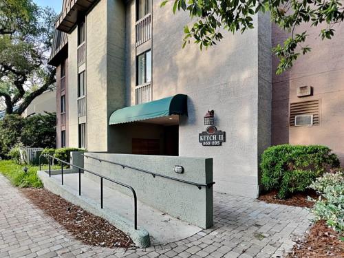 Ketch Court 893 Ketch Court 893