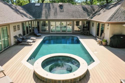Facilities, South Sea Pines Drive 97 in South Beach
