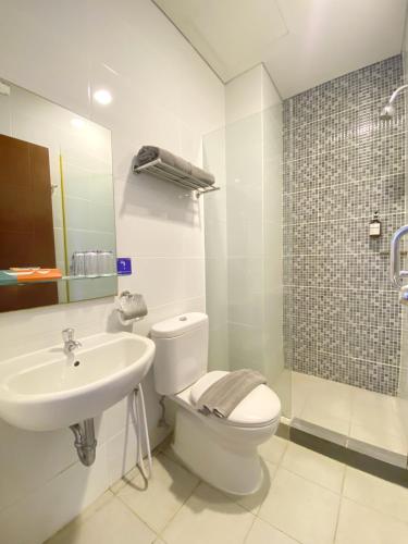 Hotel 88 Embong Malang Tunjungan By WH Room Type - Superior Twin Room