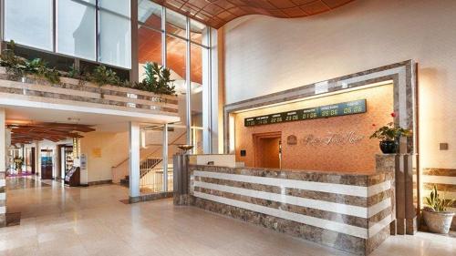 โฮเทลโรเบิร์ตทรีต (Robert Treat Hotel) in นวร์ก (NJ)