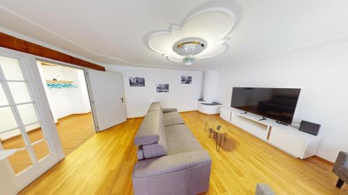 Zentrale 5,5 Zimmer Wohnung für bis zu 8 Personen