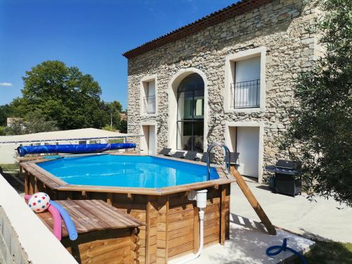 Maison en pierres in Sainte-Croix-de-Quintillargues