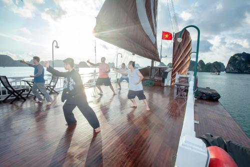 Bhaya Halong Cruises