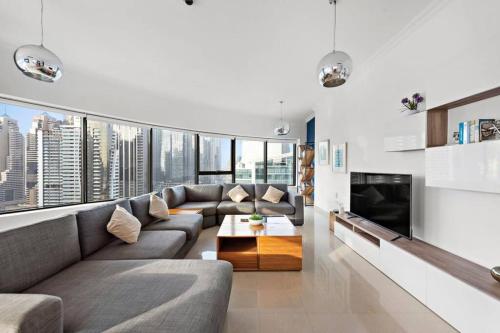Dubai Marina 3BR Apartment, Steps to Marina Walk, Marina Beach & JBR, Dubai (Foto 5)