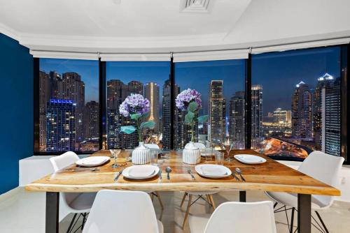 Dubai Marina 3BR Apartment, Steps to Marina Walk, Marina Beach & JBR, Dubai (Foto 8)