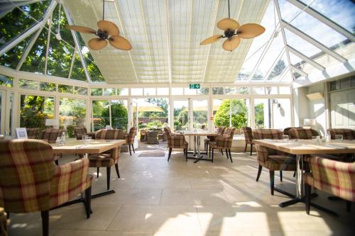 ห้องอาหาร, Hartnoll Hotel in ทิเวอร์ตัน