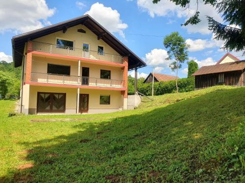 Viesnīcas āriene, Monk Apartment in Bosiljevo