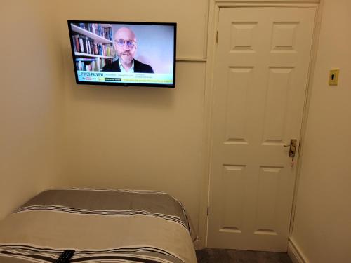 A Single Cosy Room in 4 bedroom Property, Manchester (zdjęcie 6)
