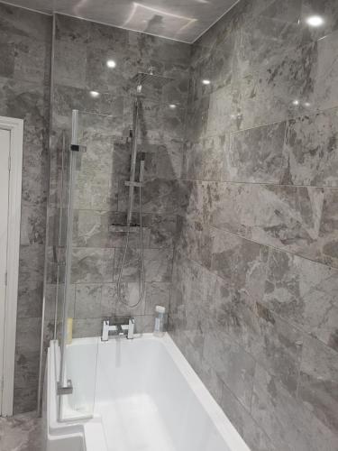 A Single Cosy Room in 4 bedroom Property, Manchester (zdjęcie 10)