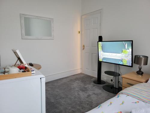 A Quiet & Comfortable 4 Bedroom house, Mánchester (foto 10)