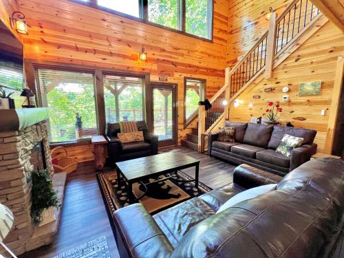 South Side Serenity Cabin in Sevierville, USA