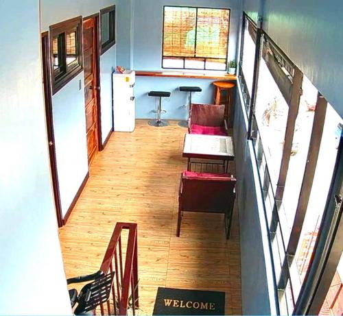 balkon/terras, Calia’s Transient House in La Trinidad City Center