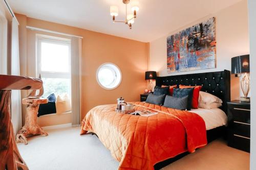 Bay View Apartment, by Solace Stays