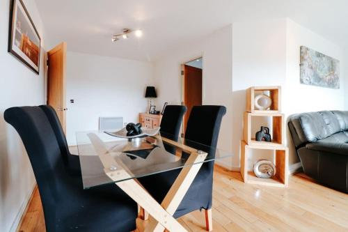 Bay View Apartment, by Solace Stays