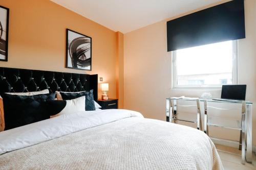 Bay View Apartment, by Solace Stays