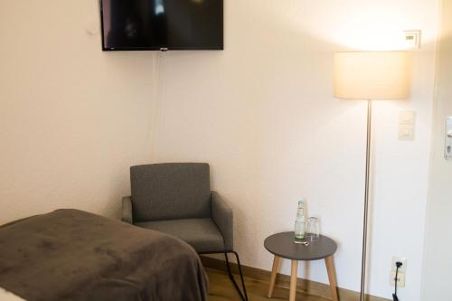1 twin bed