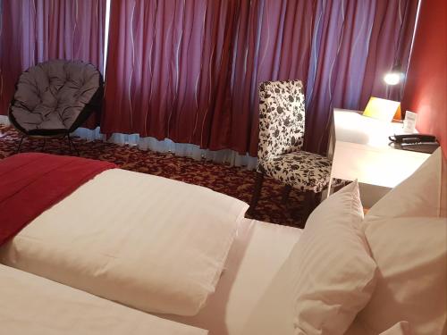 Deluxe Double or Twin Room with Balcony