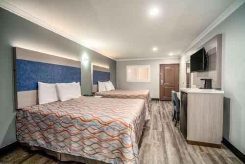 Travelodge Inn & Suites by Wyndham Bell Los Angeles Area - image 10