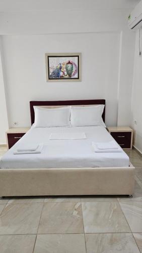 Double Room with Balcony room in Vila Finnley