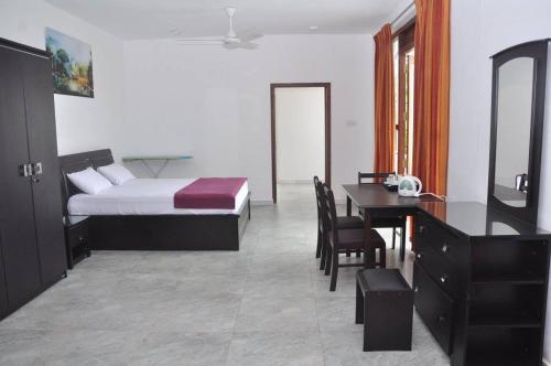 Ameesha Lodge Apartment