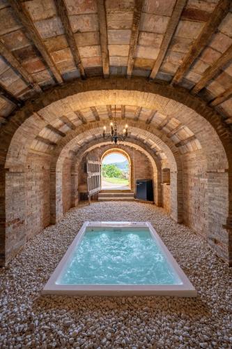 อ่างแช่น้ำร้อน, Stelle di Monte in มอนเตปุลชาโน