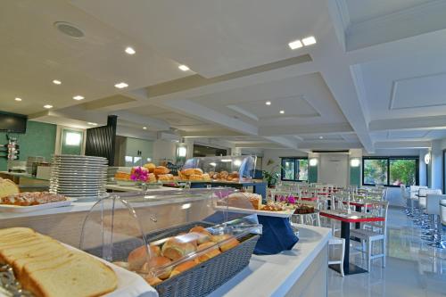 Hotel Villa Linda - image 11