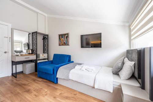 Quadruple Room with Terrace image 7
