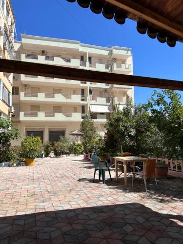 Two-Bedroom Apartment with Balcony image 6