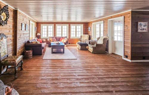 Five-Bedroom Holiday Home