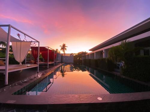 Phangan Hometown Resort - Adults Only - 수영장