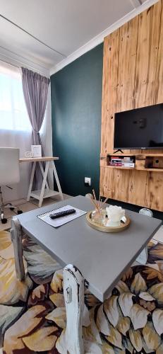 Don't -Leaf- Don't -Leaf-