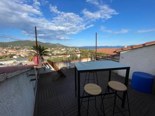 Appartement avec terrasse vue mer - Location saisonnière - Carqueiranne