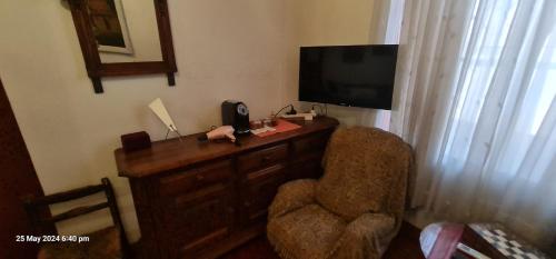 Petro's Antique House