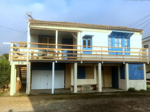 Le Chalet Bleu Mer : l'esprit de cabane à Gruissan - Location, gîte - Gruissan