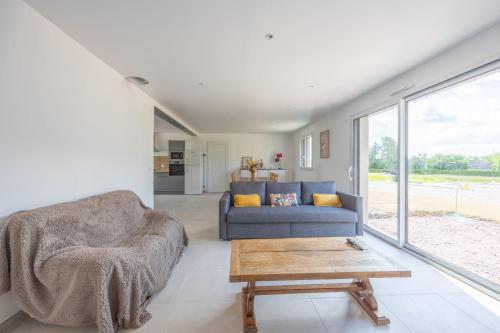 Grande Maison Spacieuse 6 pers Jardin Terrasse Wifi gîte à louer Vacognes-Neuilly