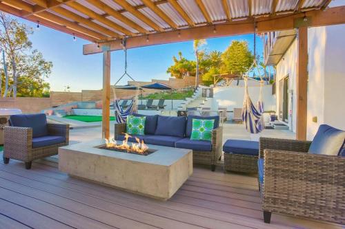 Amazing Pool Home Sleeps 24 with 2 units in Vista, USA