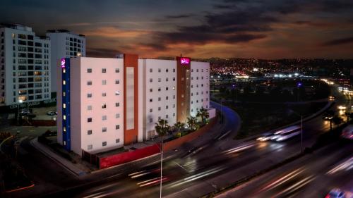 Sleep Inn Tijuana - Tap to explore photos