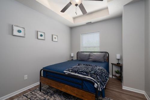 HUGE New Apartment, Free Parking, Near Mayo! in Rochester, USA