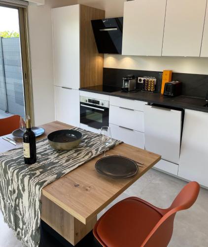 Facilities, Bali vibes piscine tennis wifi AC Clim in Les Breguieres