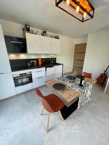 Facilities, Bali vibes piscine tennis wifi AC Clim in Les Breguieres