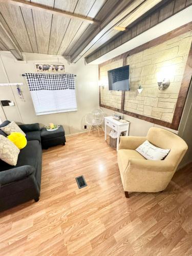 San Angelo Haven-Mins to DTown Bandera in Bandera