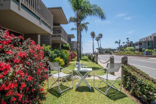 A-13 Belle Terre Cottage in Oceanside, USA