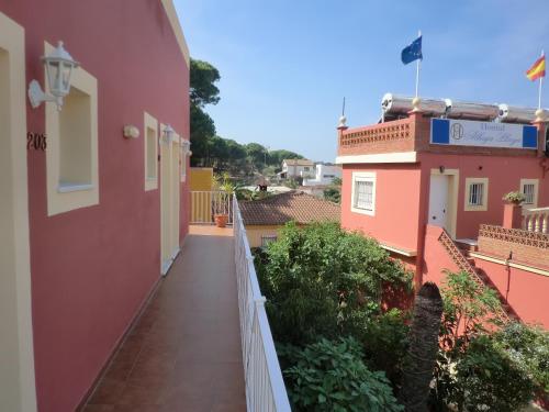 Hostal Alhaja Playa - image 12