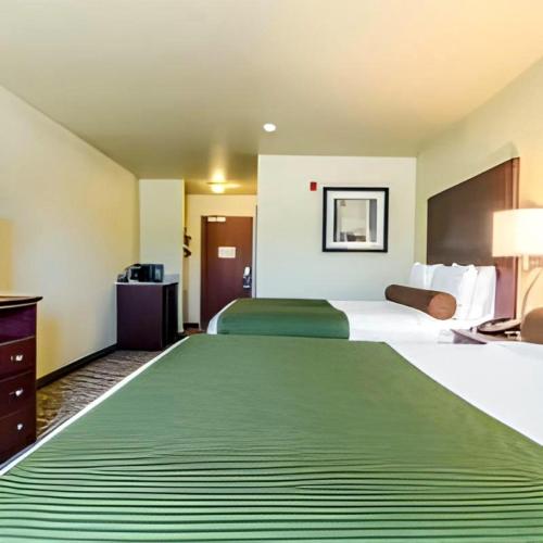 AmeriVu inn and Suites - Crookston