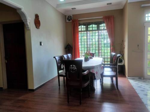 Rumah Tamu DQ in Kadok