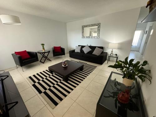 One bedroom apartment minutes from the beach in Miami, USA